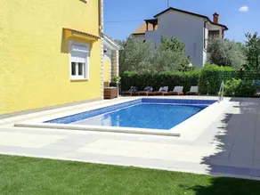 Fully equipped holiday home with terrace, garden & private pool | Pets are welcome - Image 4