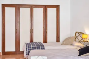 3 Schlafzimmer und ein privates Bad, mit Gemeinschaftspool, WLAN und Klimaanlage - Image 4