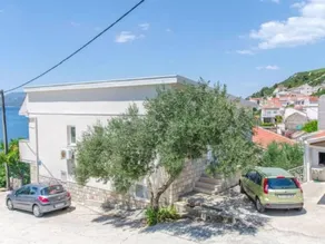 Pleasant apartment with BBQ, terrace & garden | Nature view | Close to the beach - Image 2