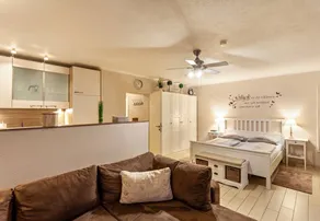 Studio avec terrasse, barbecue et jardin | Vue montagne - Image 2