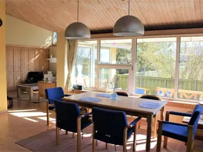 Family-friendly charming holiday home with sauna, BBQ & terrace | Sea view | Beach nearby | Pets are welcome - Image 5