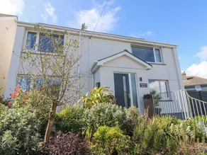 Children-friendly cottage with garden & barbeque | Dogs allowed - Image 2