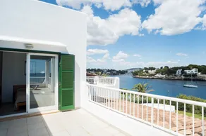 Villa with terrace, garden & barbecue - Image 3
