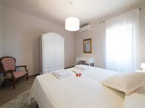 Voll ausgestattete schöne Ferienwohnung mit Garten und Terrasse - Image 2