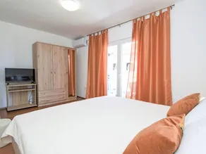 A Sea Home in Srima with 2 bedrooms and 1 bathrooms - Image 4
