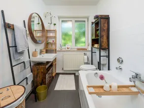 Holiday apartment with barbecue & garden - Image 5