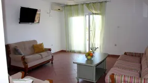 Charming holiday apartment with terrace & barbecue | Sea view | Close to the beach | Pets allowed - Image 2
