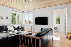 Children-friendly spacious holiday home with garden, BBQ & jacuzzi | Pets allowed - Image 4