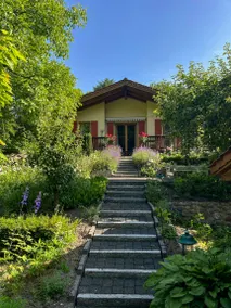 Casa con terrazza e giardino - Image 2