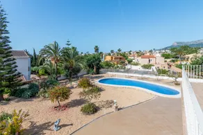 House with pool, BBQ & terrace | Garden view - Image 5