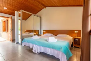 House with terrace, pool & garden | Suitable for remote work - Image 4