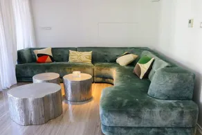 Luxurious Coastal Villa with Pool Near the Beach by Sea N' Rent - Image 3