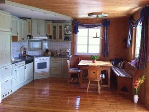 Holiday home with barbeque, terrace & garden - Image 3