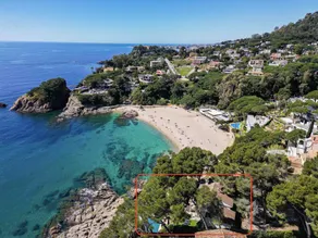 Fully equipped villa with garden, private pool & terrace | Beach nearby - Image 3