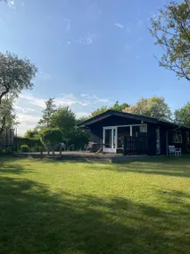 Child-friendly holiday home with terrace, barbecue & garden - Image 2
