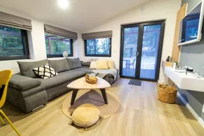 Ferienhaus mit Garten, beheiztem Pool und Terrasse | Gartenblick - Image 5