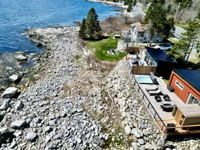 Coastal Tiny Home with Hot Tub & Ocean Views Firepit in Summerville Centre, Canada - Image 4