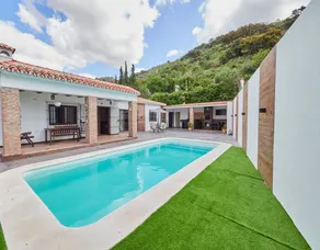 Villa mit privatem Pool, Garten und Terrasse | Bergblick - Image 2