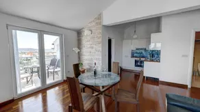 Adorable Apartment in Murter with Hot Tub - Image 5
