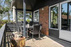 House with barbecue, sauna & terrace - Image 4