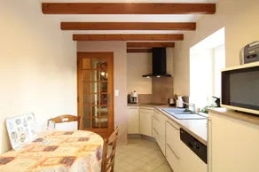 Gite with barbecue, terrace & garden - Image 5