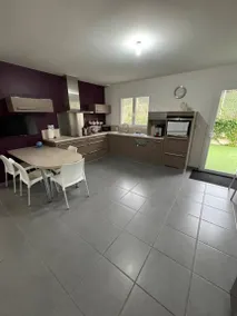 Spacious house in Vernoux-en-Vivarais, enclosed garden, 170 m² - Image 4