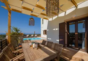 EcoHome Villa I Free car, pool & close to Beach! - Image 5