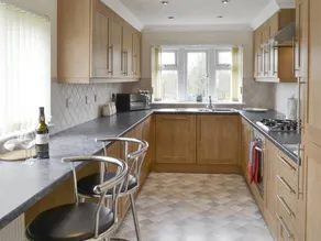 Child-friendly cottage with garden | River view | Pet-friendly - Image 3