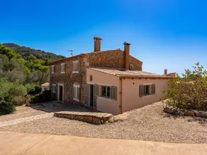 Finca with terrace & pool - Image 5