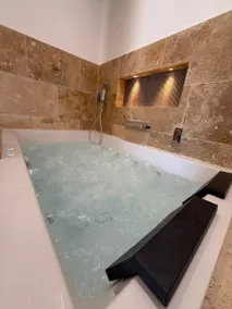 Apartment with jacuzzi | River view | Pets allowed - Image 3