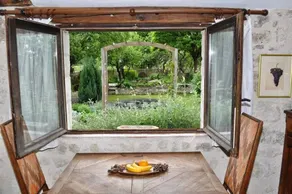 Nice house with terrace, pool & BBQ | Garden view | Suitable for remote work - Image 4