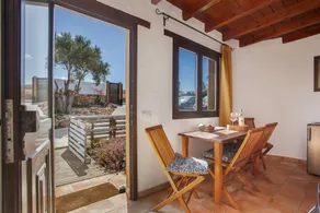 Appartement de vacances entièrement équipé avec jardin, barbecue et terrasse | Vue montagne - Image 3