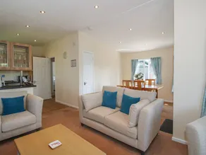 Cottage with garden - Image 4