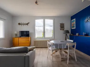 Holiday home with barbeque, garden & terrace | Garden view - Image 3