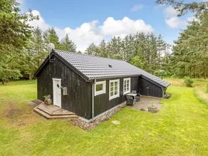 Child-friendly wonderful holiday home with terrace - Image 3
