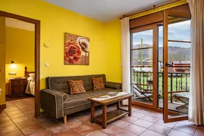 House with barbeque & terrace | Garden view - Image 2