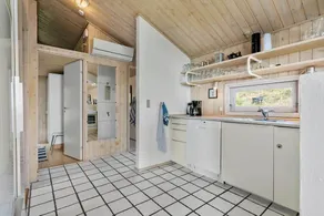 Nice holiday home with terrace | Close to the beach | Pets allowed - Image 2