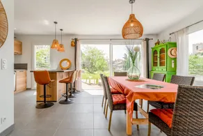 Villa with terrace & garden | Garden view - Image 4