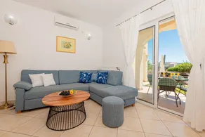 Ferienhaus mit Garten, Terrasse und privatem Pool | Gartenblick - Image 4