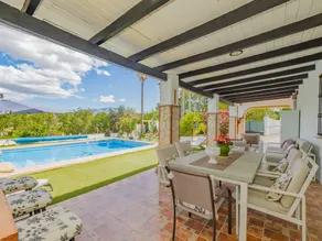 Fully equipped cottage with terrace, barbecue & private pool | Mountain view | Pet-friendly - Image 5
