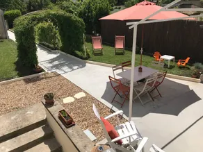 Cottage with garden - Image 2