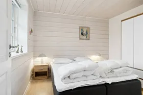 Fully equipped holiday home with garden, terrace & BBQ | Pet-friendly - Image 5