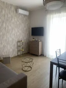 Charmante Ferienwohnung mit Grill und Terrasse | Stadtblick - Image 2
