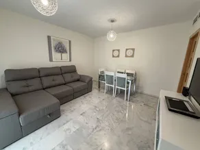 Voll ausgestattete schöne Wohnung mit Terrasse - Image 2