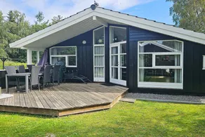 Fully equipped nice holiday home with sauna & terrace - Image 3