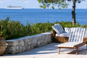 Villa avec piscine privée et jardin | Vue mer - Image 3