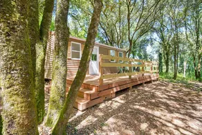 Mobile Home in Cottage Village, Air Conditioning Available, Shared Pool - Image 2