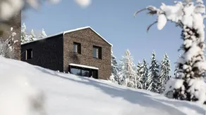 Familienorientiertes geräumiges Ferienhaus mit Terrasse, Garten und Sauna - Image 3