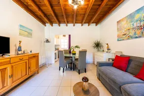 Quiet gîte in an airial with private garden and Wi-Fi - Image 2