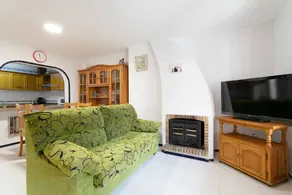 Maison de vacances avec internet haut débit, piscine et terrasse | Vue jardin - Image 3